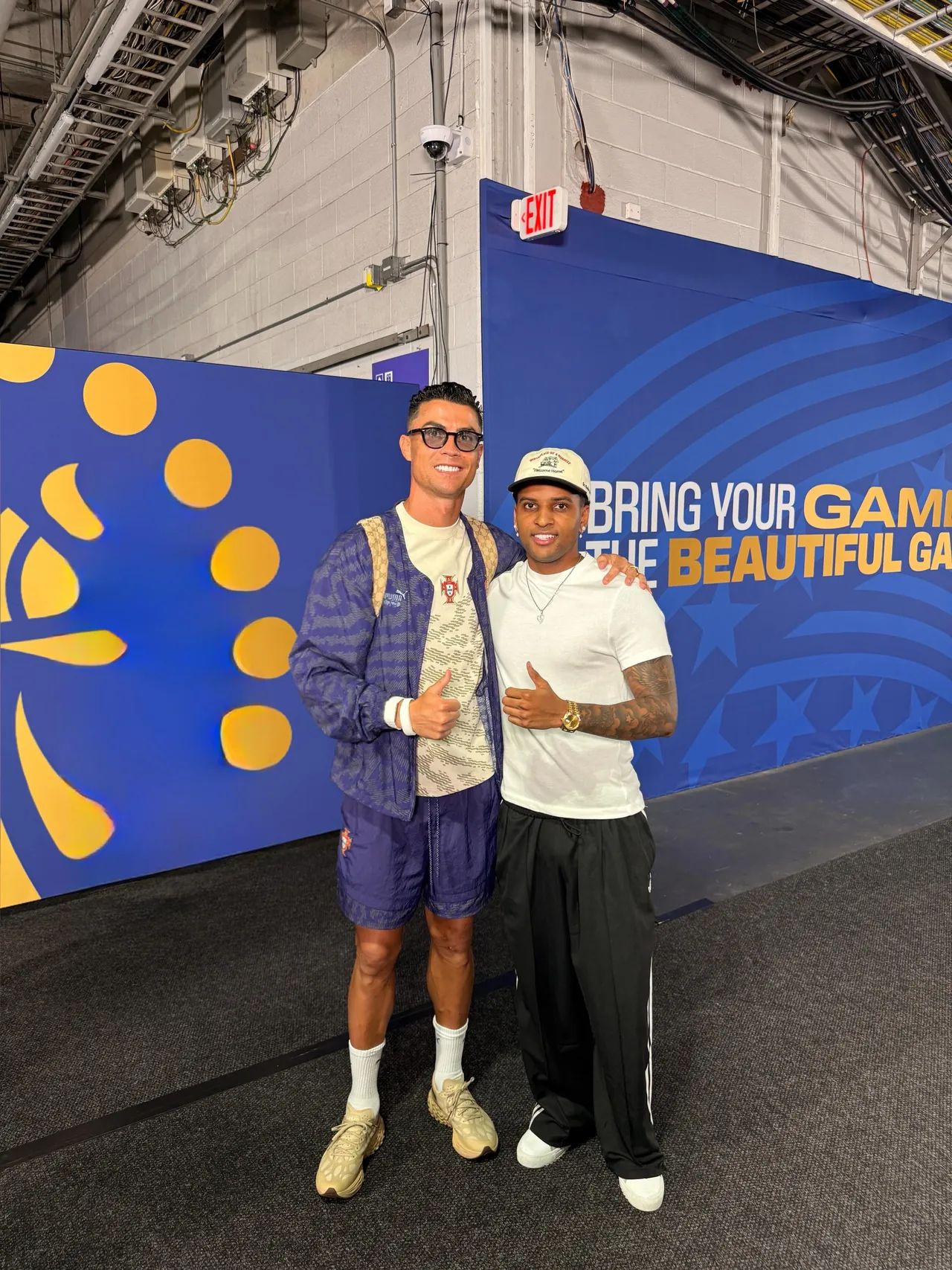 Cristiano Ronaldo dá conselho a Rodrygo