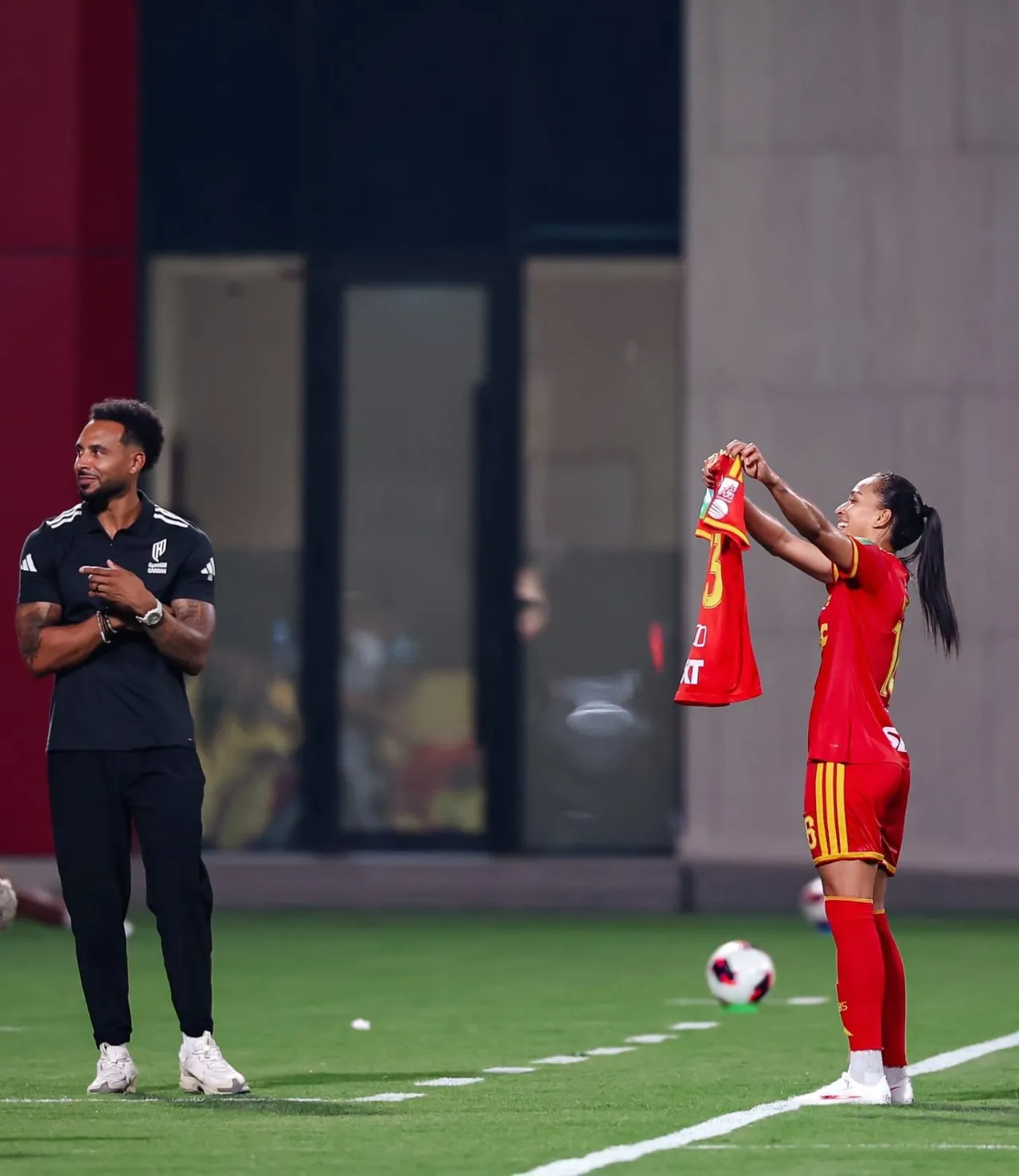 Adriana lidera Al-Qadsiah em goleada de 14 a 0 e reforça candidatura à seleção