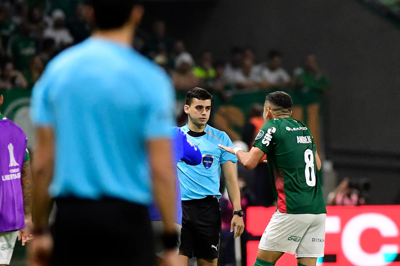 Andreas Pereira perde vaga e deixa Palmeiras sem maestro nas quartas da Libertadores