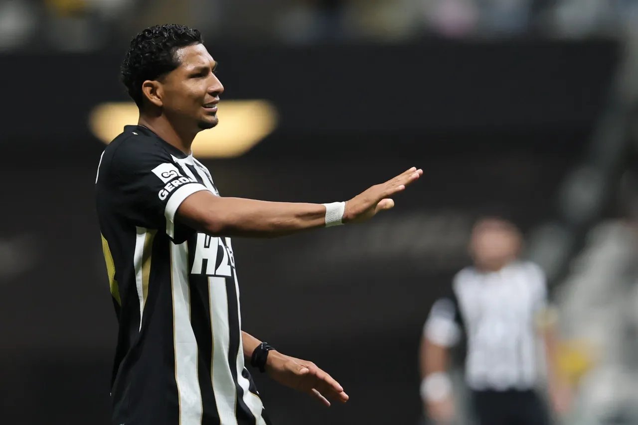 Atlético-MG revisita Rony entre disputa judicial e clamor da torcida
