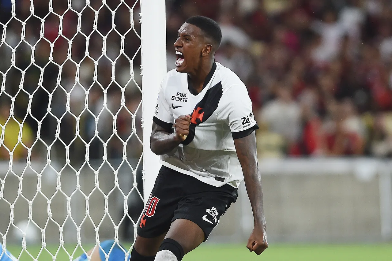 Vasco Renova Empréstimo de Robert Renan