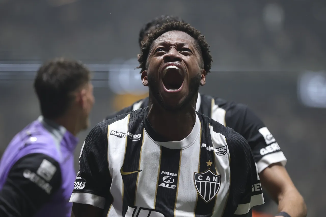 Fred decide clássico e devolve vitória ao Galo