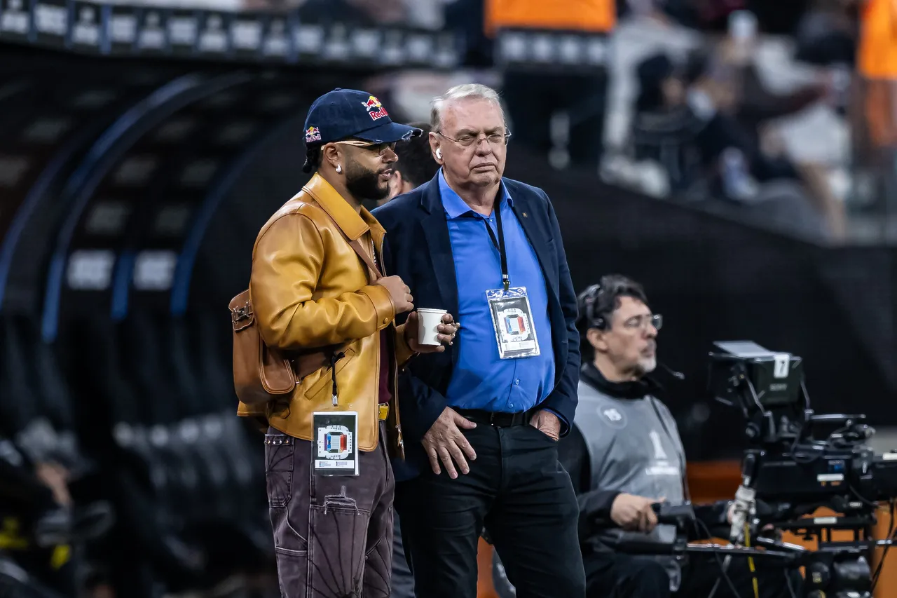 Corinthians atrasa envio de contrato