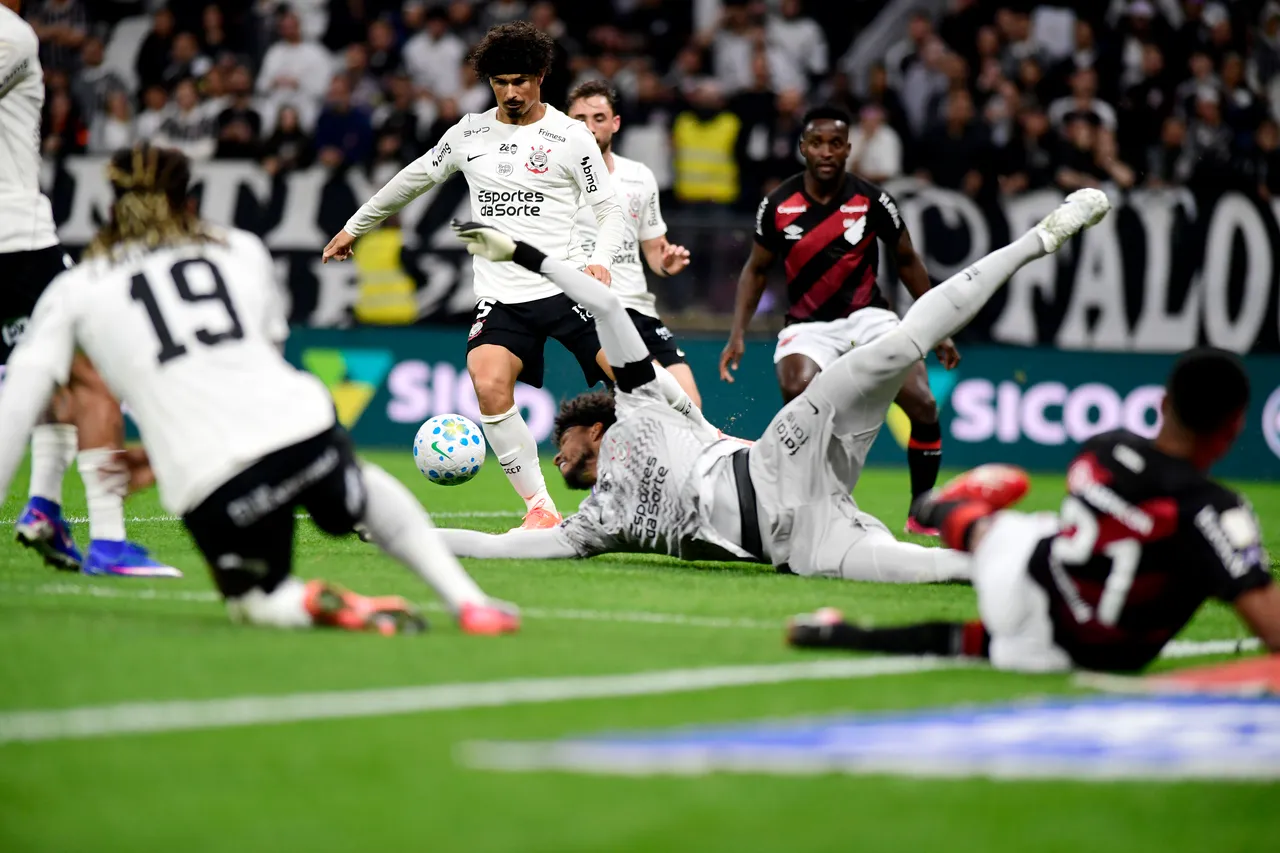 Corinthians e Athletico-PR empatam com menos finalizações