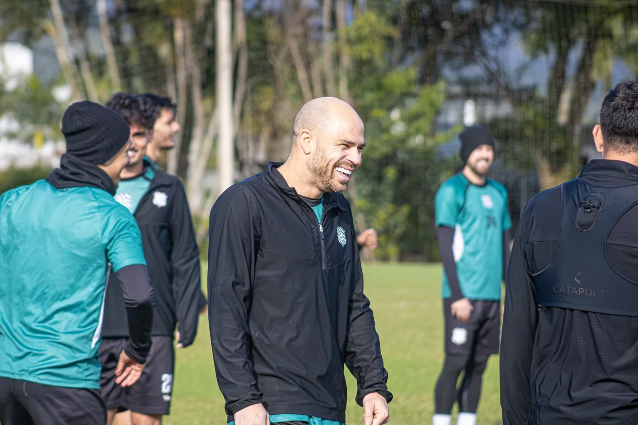 Figueirense Procura Amistosos