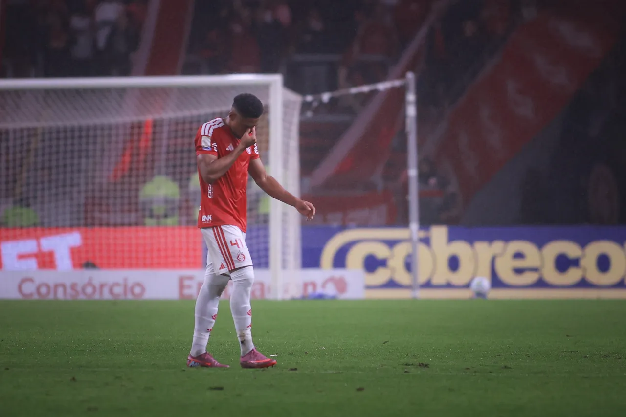 STJD mantém zagueiro do Inter suspenso