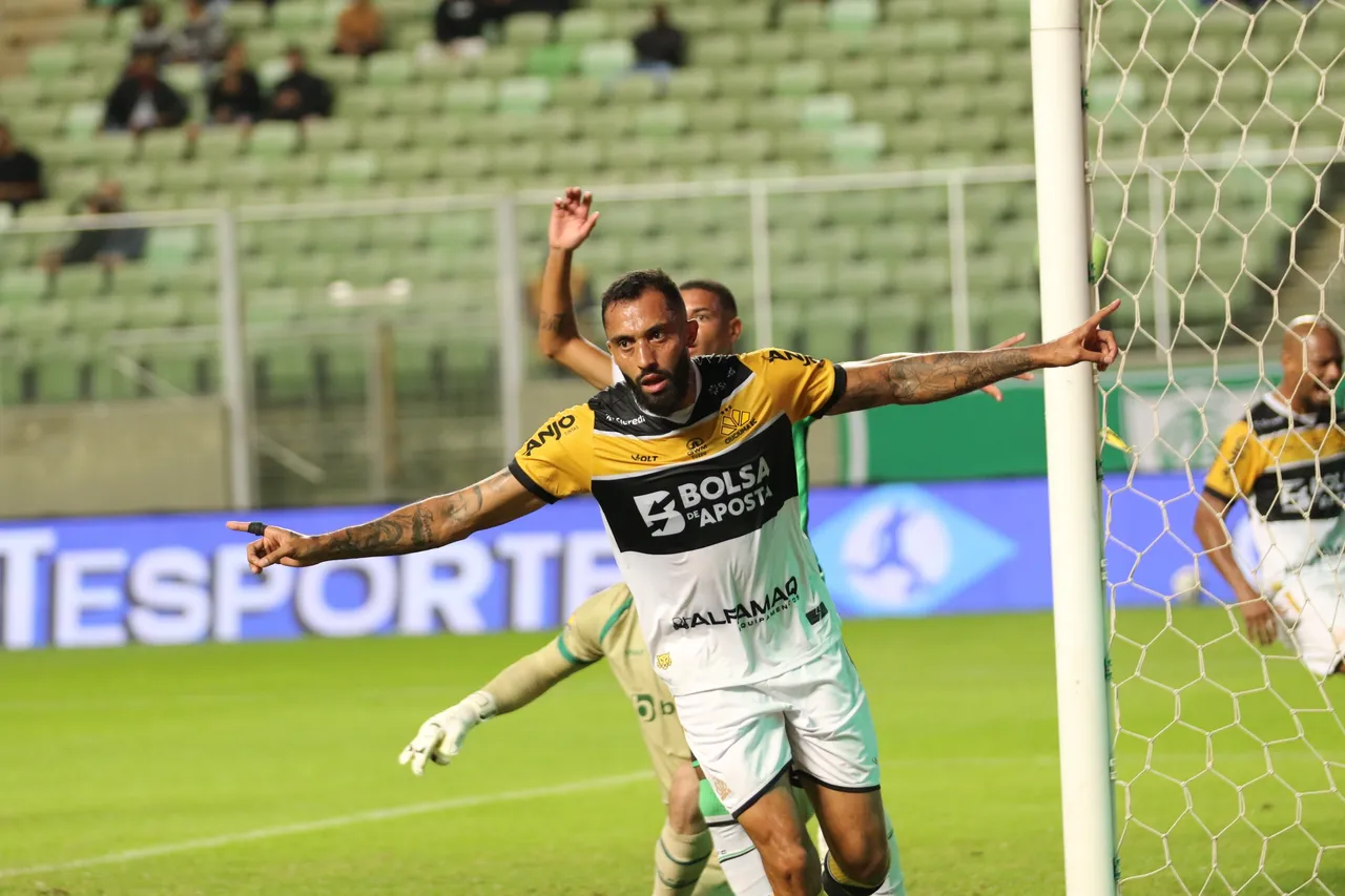 Lesão de César Martins preocupa Criciúma