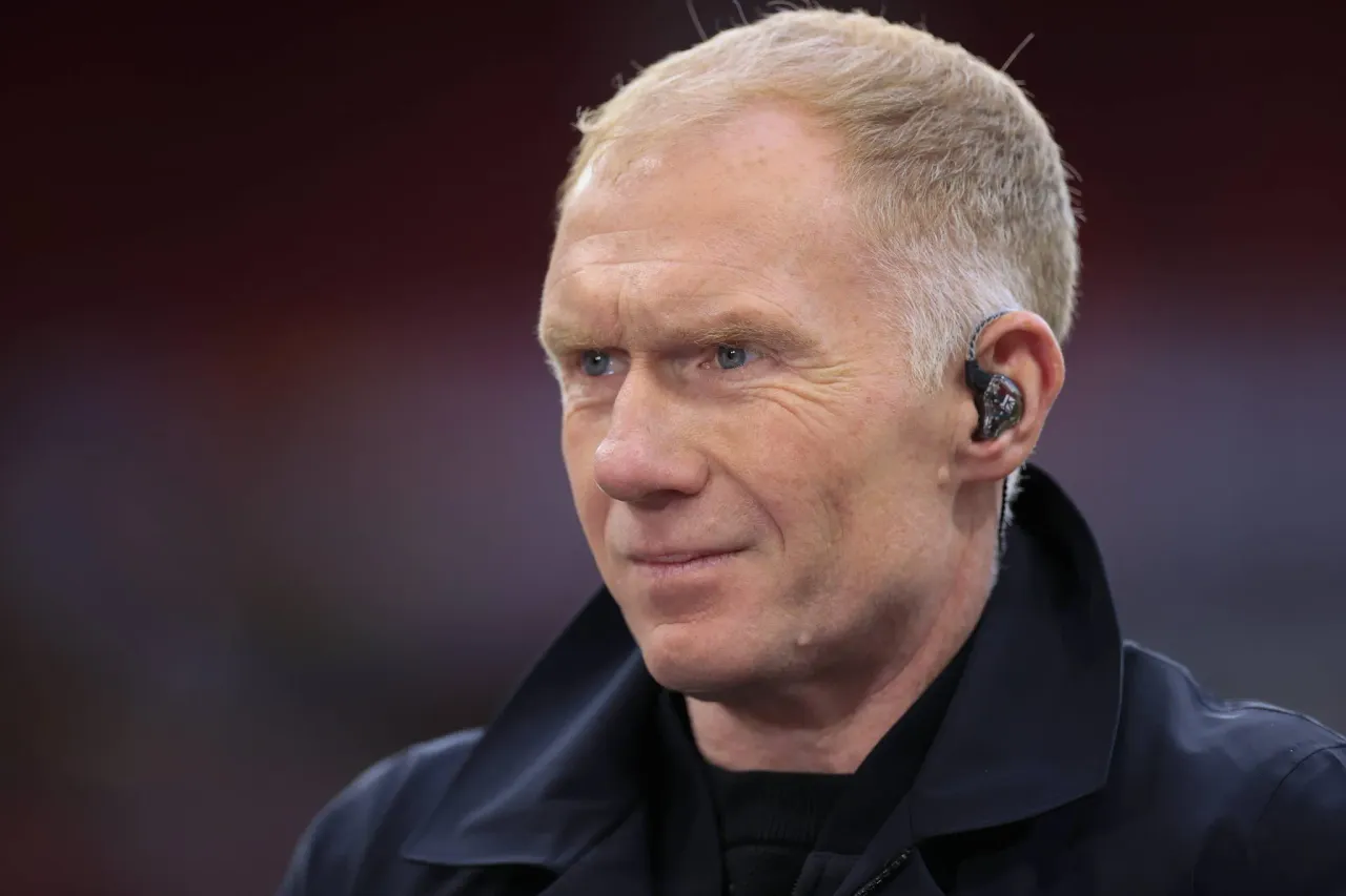 Scholes defende Romero