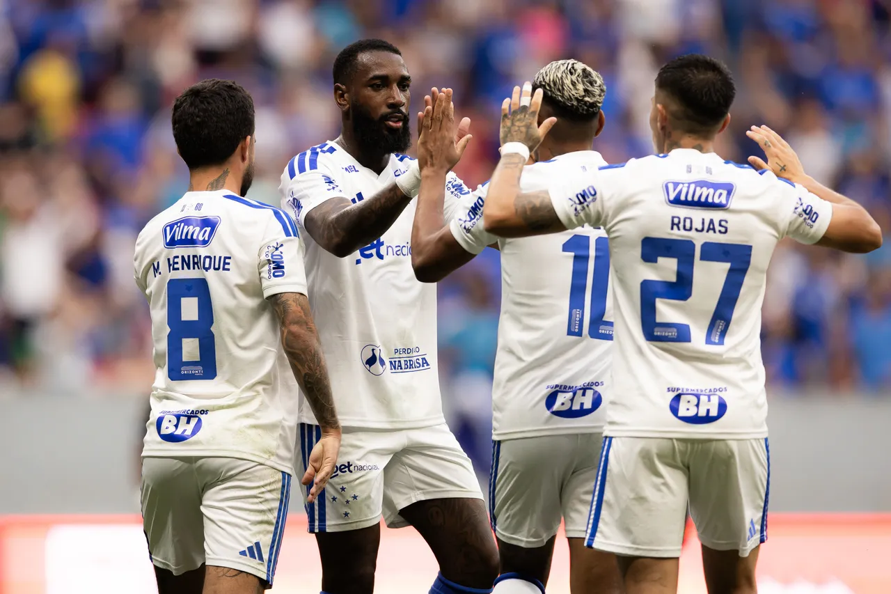 Cruzeiro precisa de reforços