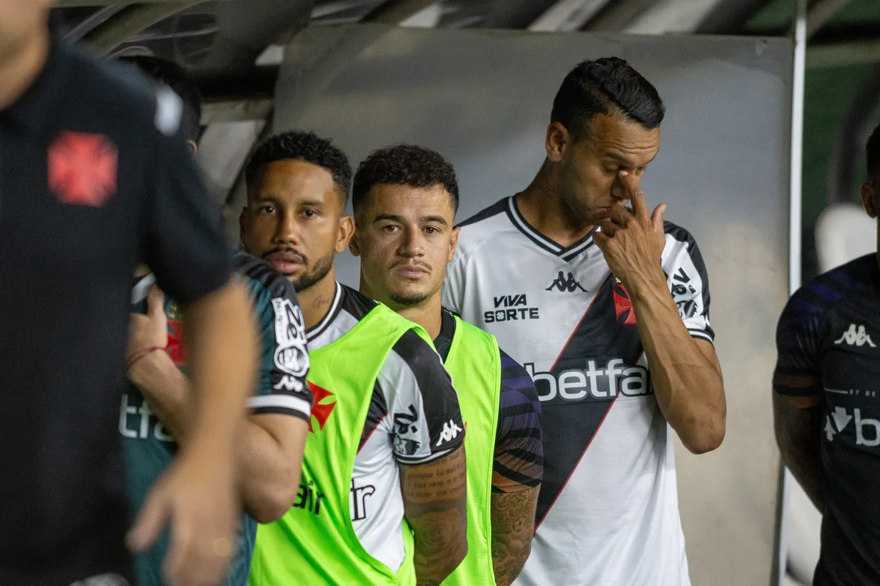 Souza defende Coutinho e revela sacrifícios antes de ida ao Santos