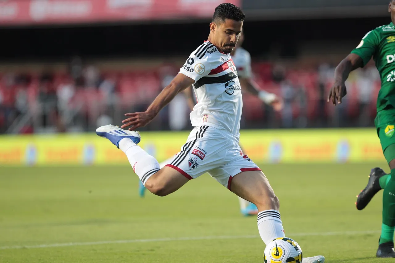 São Paulo deve mais de R$ 2 milhões por contrato de André Anderson