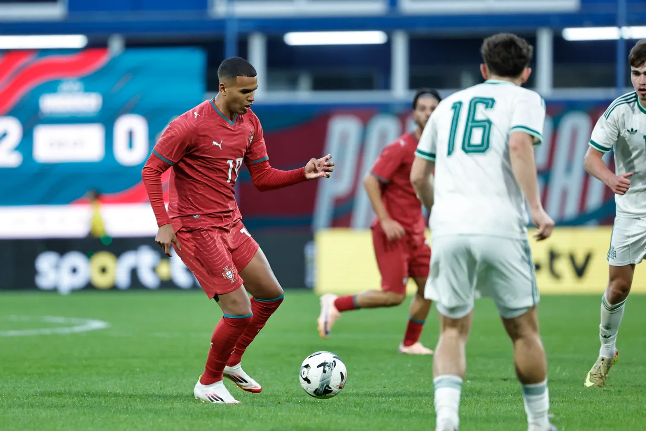 João Costa chega ao Cruzeiro