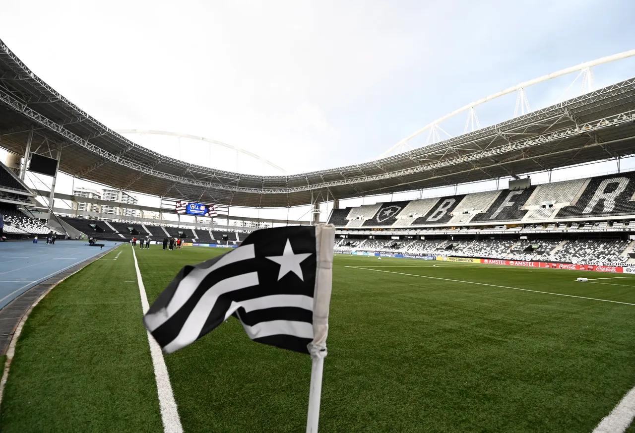 Clássico adiado por ventania