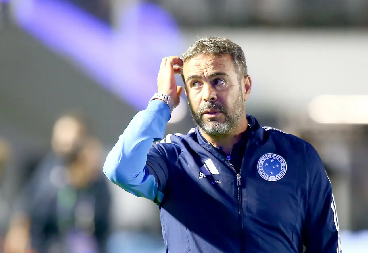 Artur Jorge busca quebrar jejum histórico do Cruzeiro no Barradão