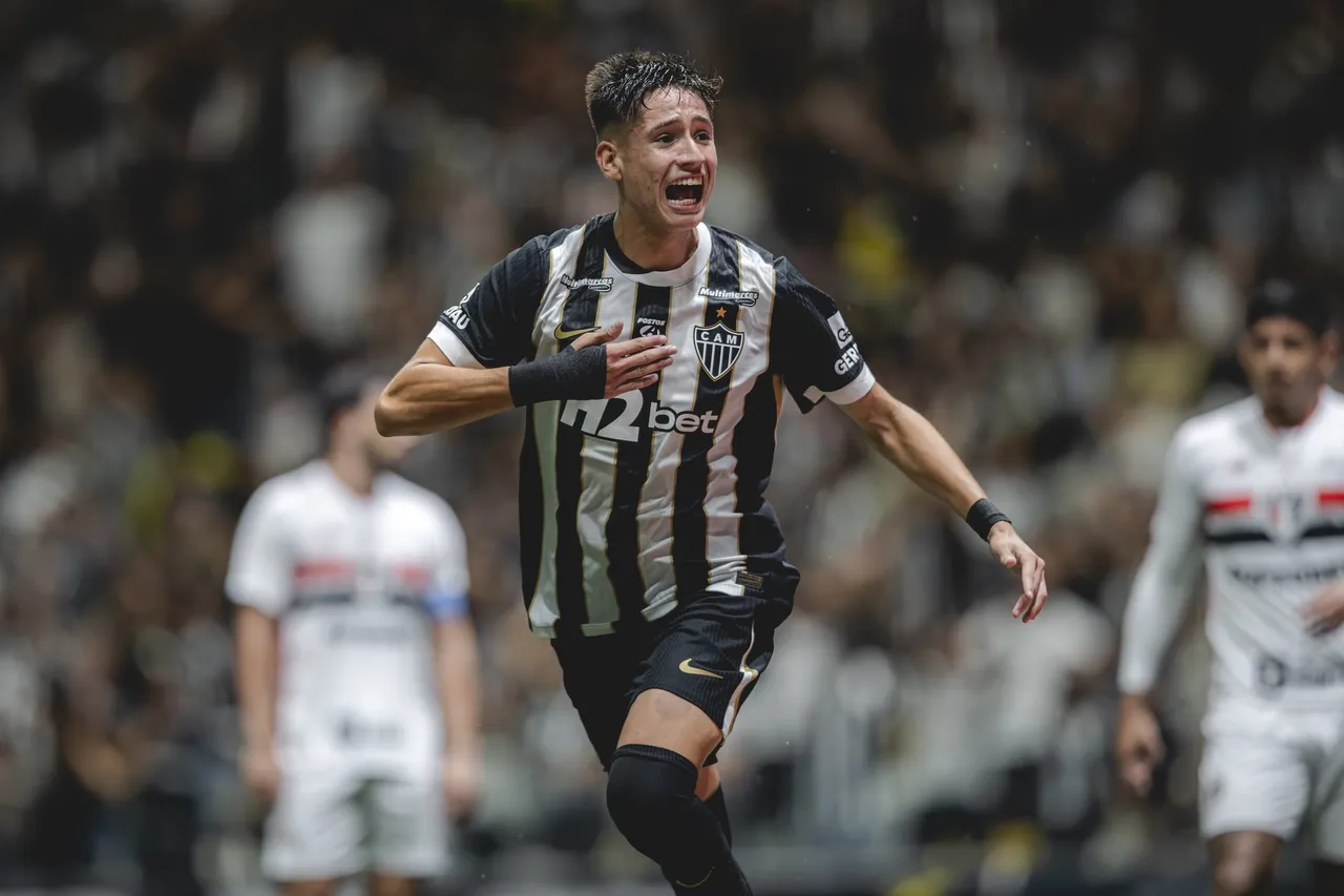 Colo-Colo tenta contratar zagueiro
