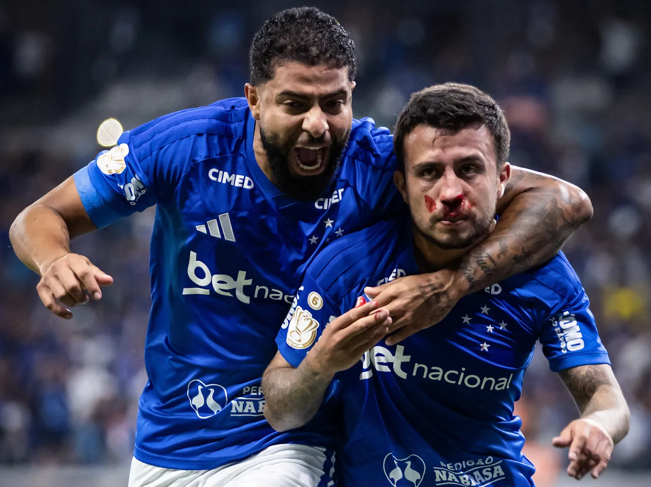 Cruzeiro vence Chapecoense