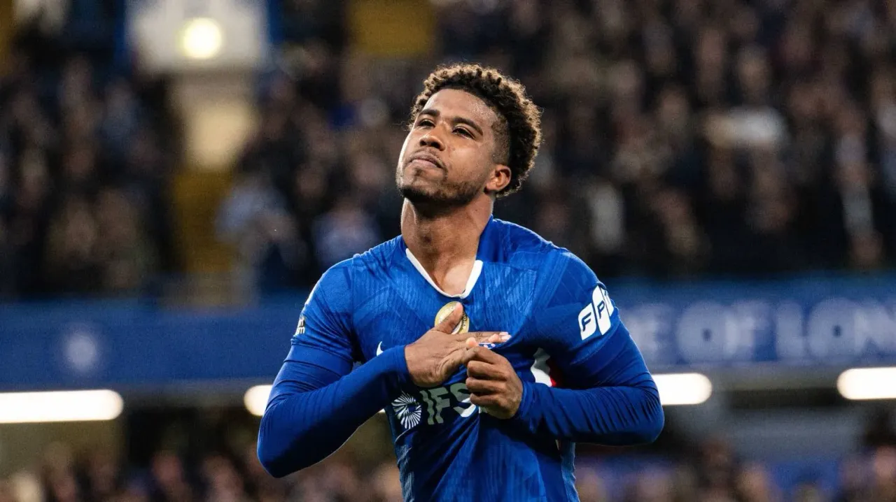 Manchester United e Newcastle disputam Andrey Santos