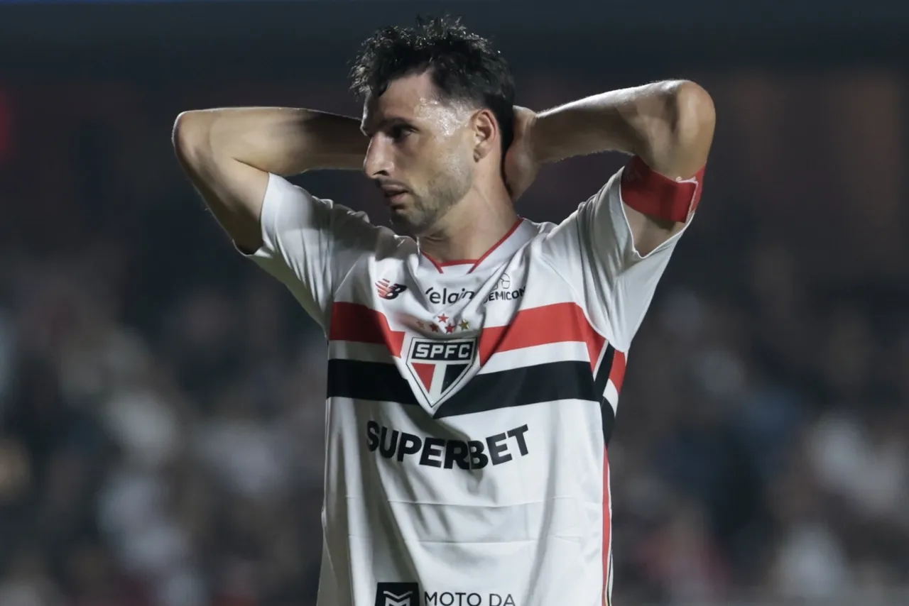 Calleri perde clássico contra Santos e abre brecha no ataque do São Paulo