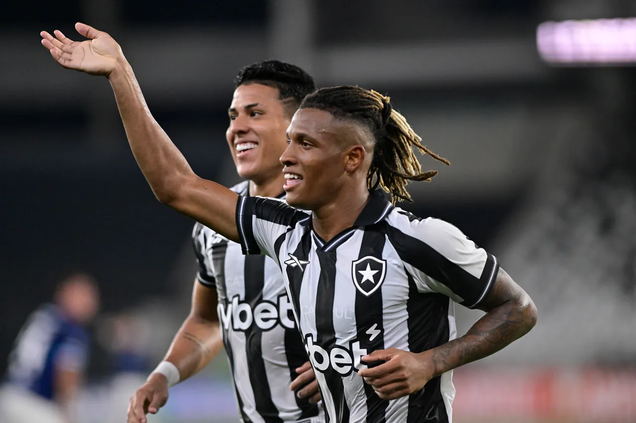 Palmeiras aumenta oferta por Danilo