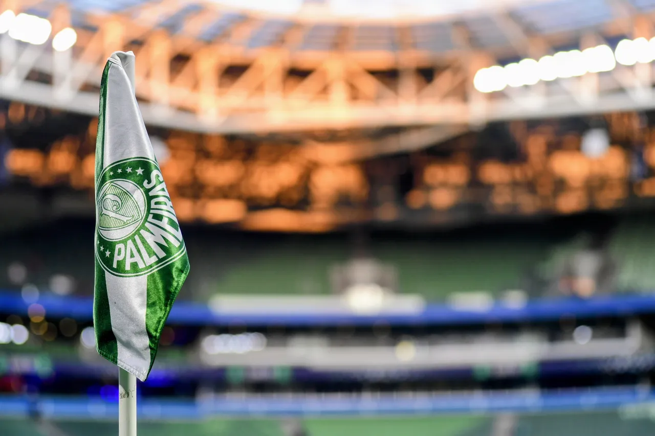 Palmeiras enfrenta Fortaleza