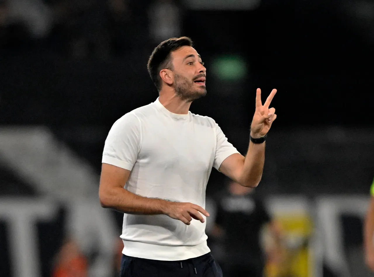 Davide Ancelotti impulsiona Lille ao topo da Ligue 1 em estreia histórica