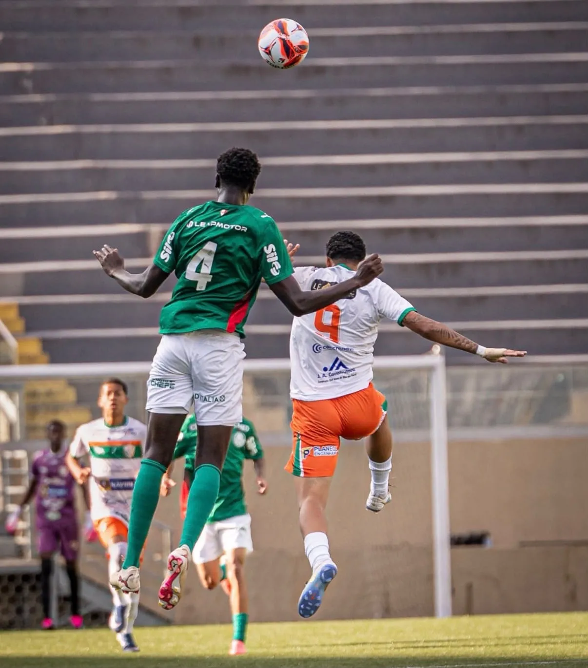 Palmeiras inspira adversários ao doar chuteiras após goleada de 10 a 0