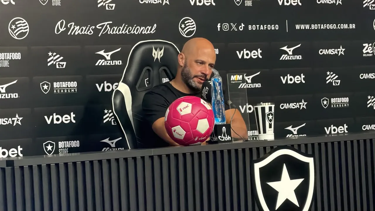 Franclim critica Botafogo