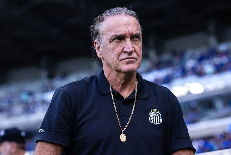 Cuca cobra reforços