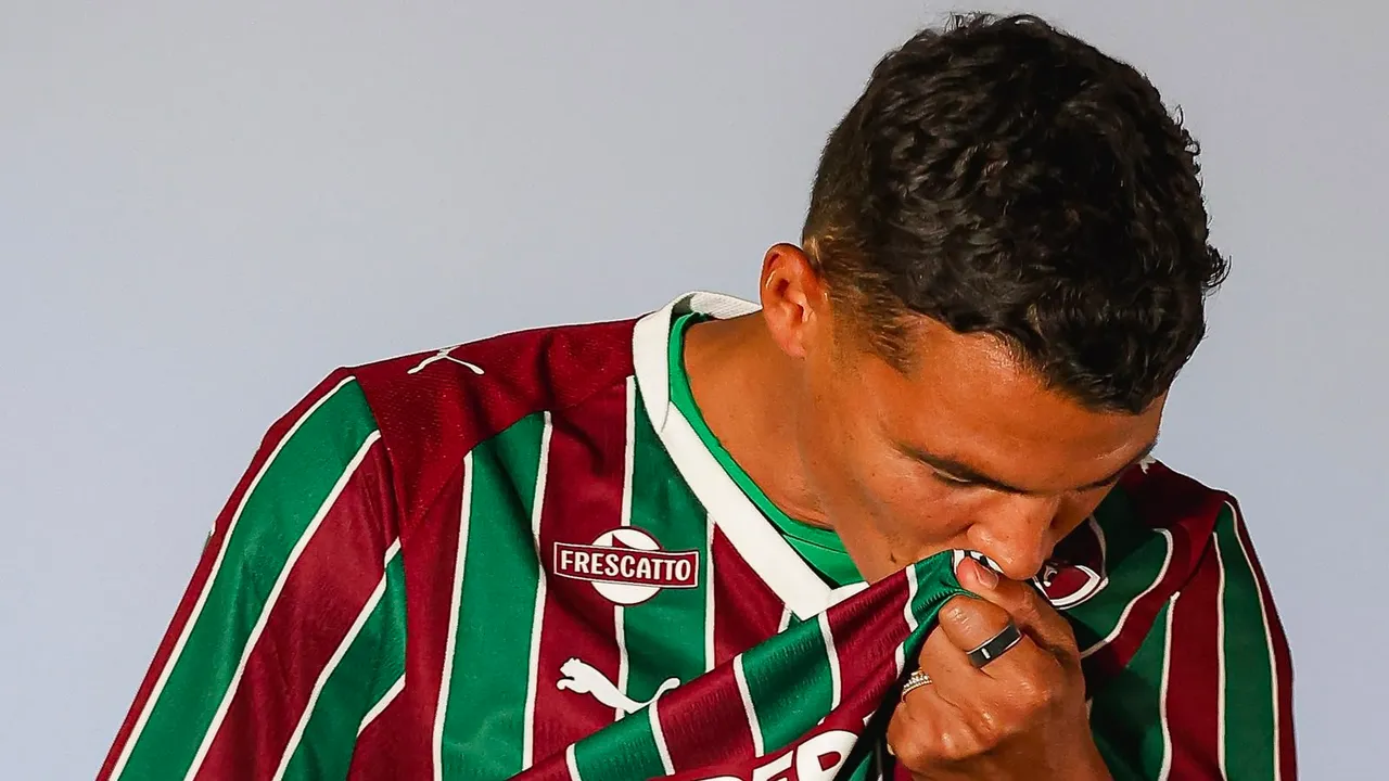 Thiago Silva busca marca