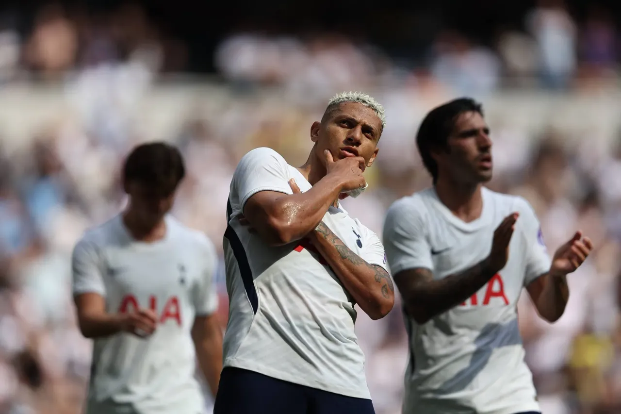 Tottenham goleia Hoffenheim