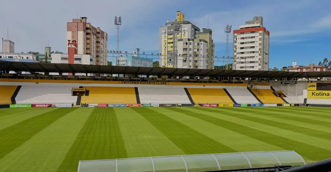 Criciúma busca volta à liderança contra Cuiabá em duelo decisivo