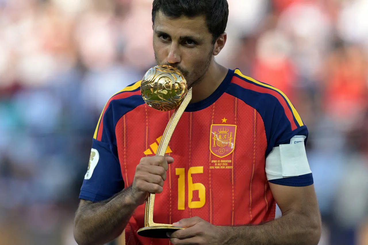 Barcelona Insiste em Rodri