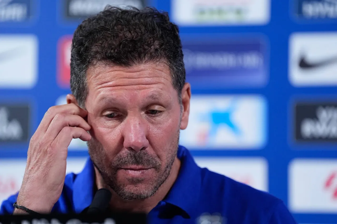 Atlético de Madrid perde 3 a 0 e acende alerta de Simeone