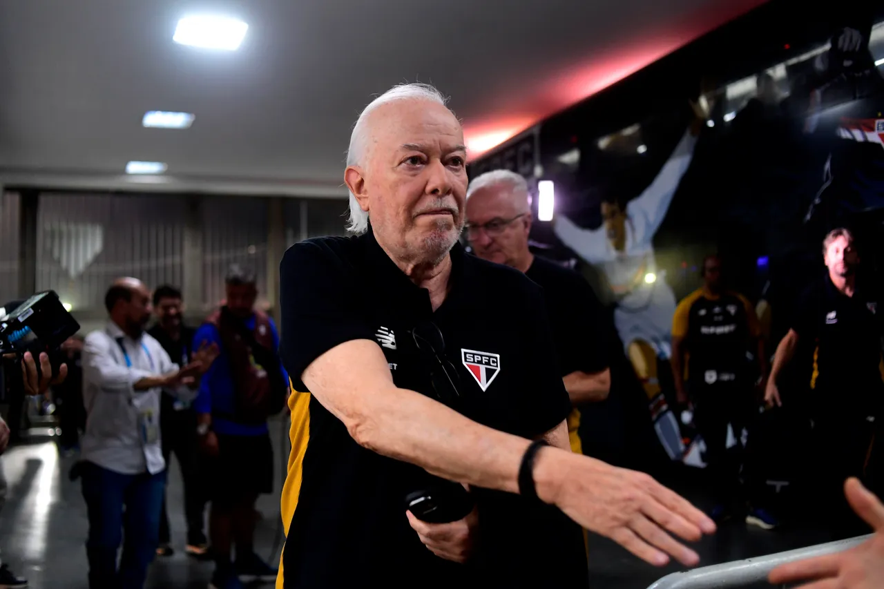 São Paulo adia pagamento de direitos de imagem e fixa novo prazo
