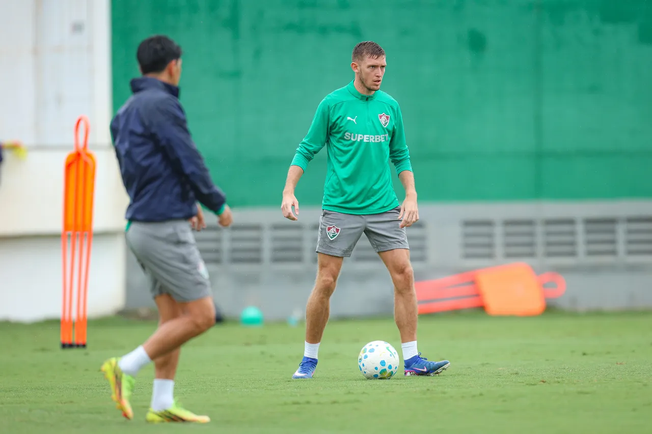 Fluminense deixa Castillo no banco e paga R$66 milhões