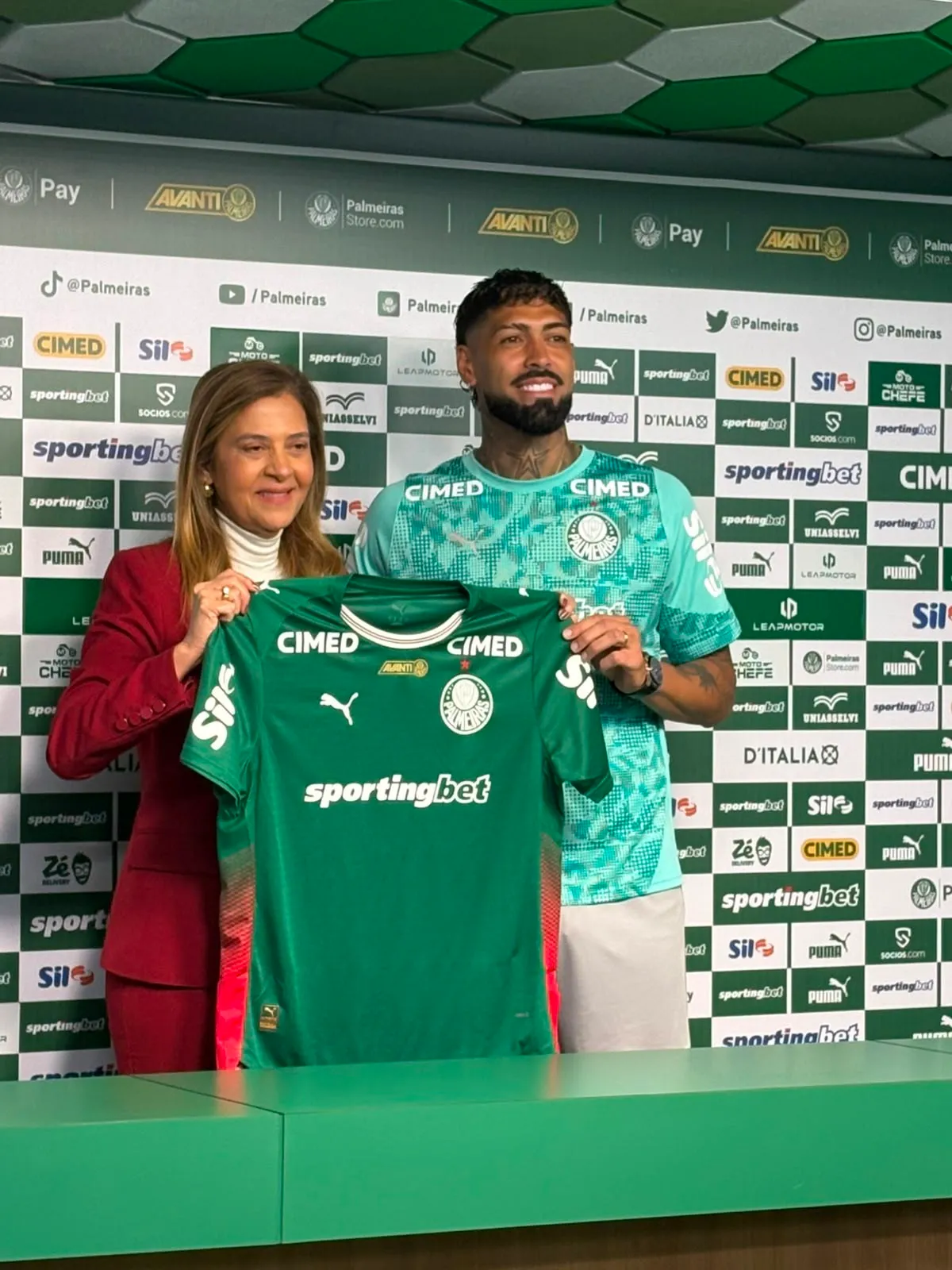 Barboza chega ao Palmeiras