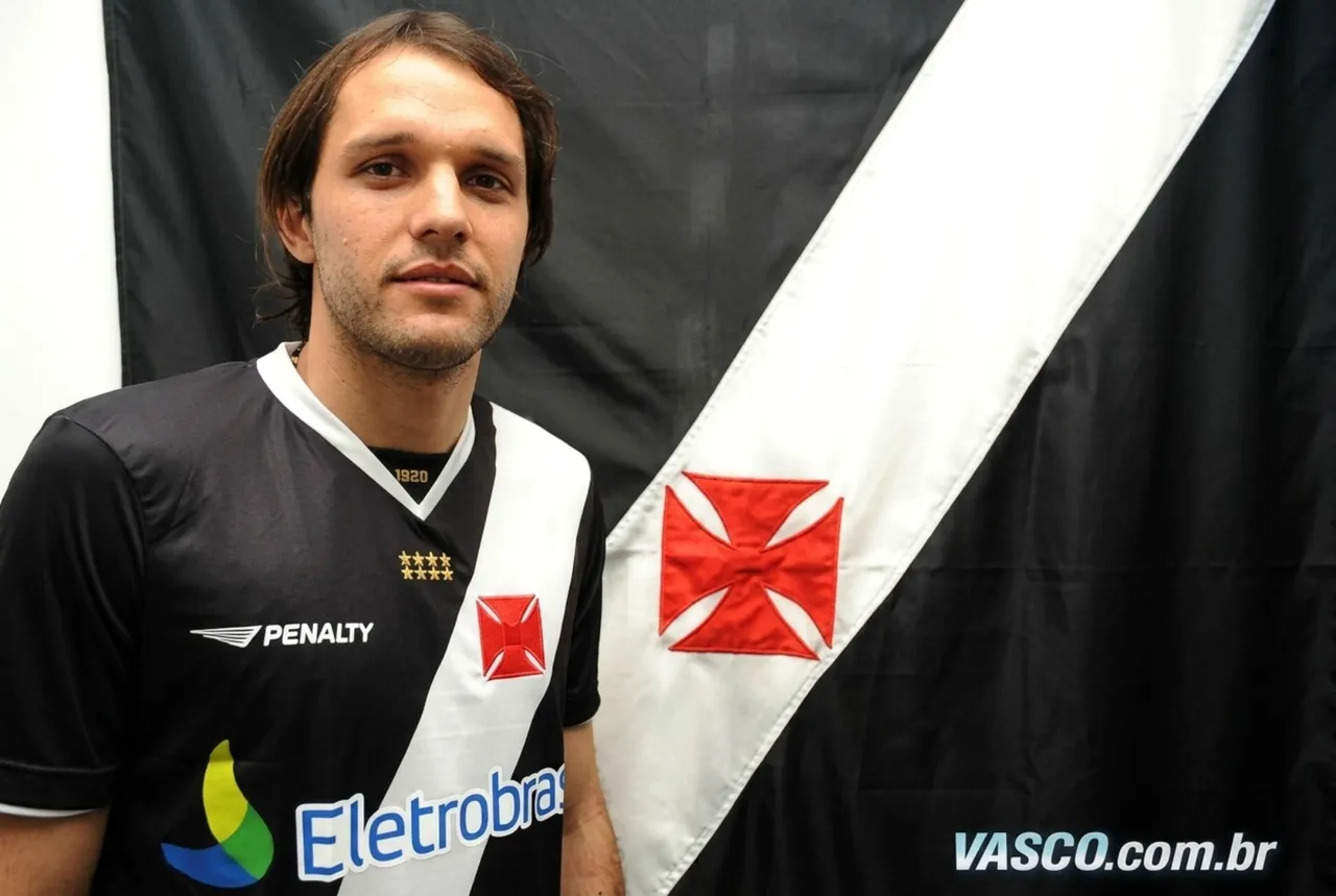Brasileiro assume Independiente