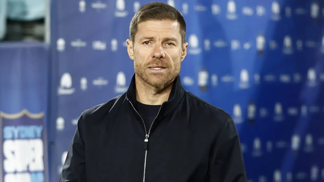 Xabi Alonso supera Amorim