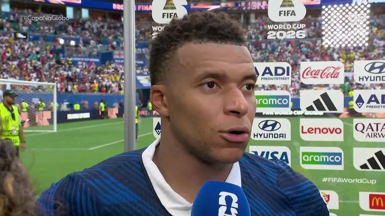 Mãe de Mbappé proíbe celulares no Caen