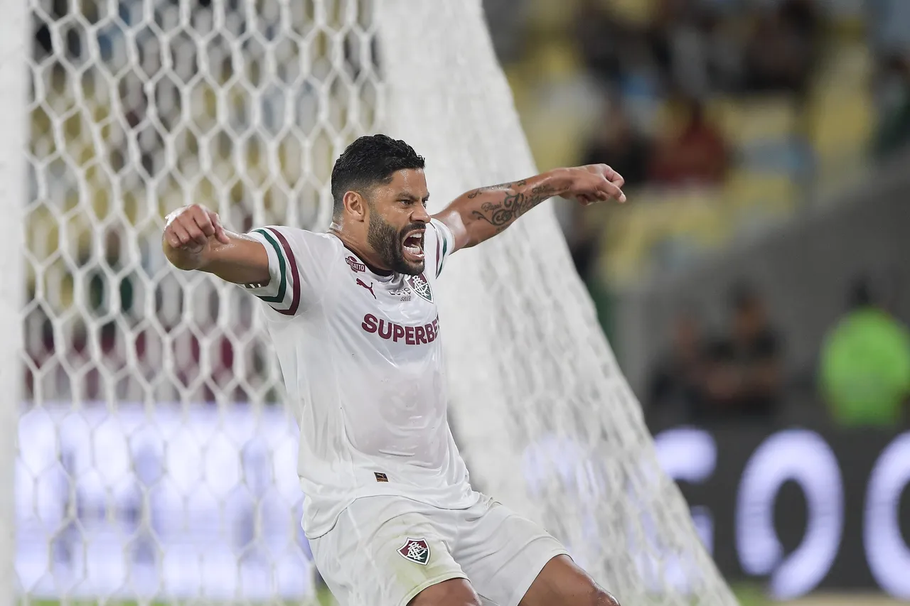 Hulk ganha chance