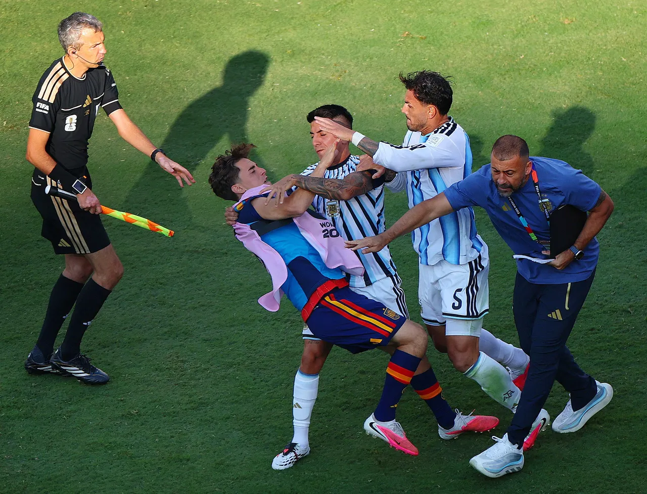 Gavi defende argentinos