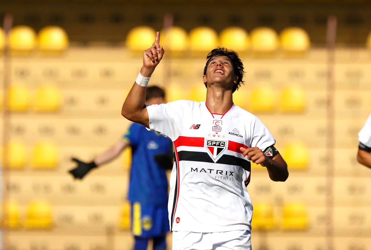 Nicolas Bosshardt marca no sub-20 do São Paulo após acidente fatal