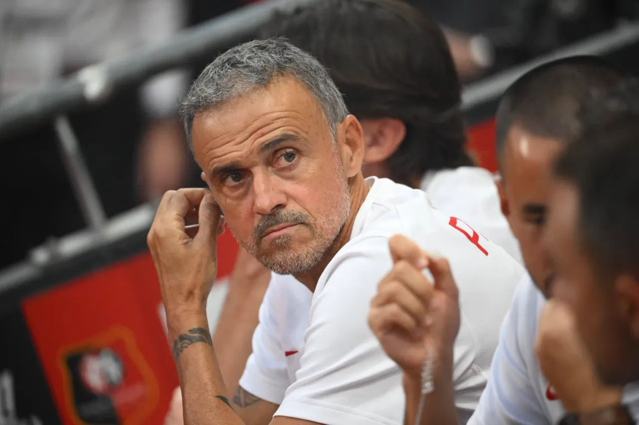 Empate do PSG com Rennes acende crise entre Dembélé e Luis Enrique