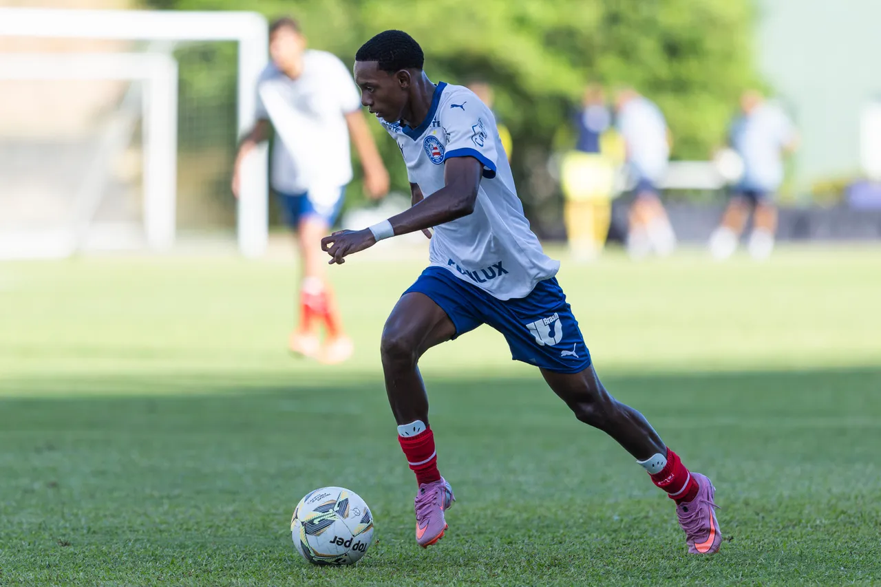 Flamengo contrata Andrew