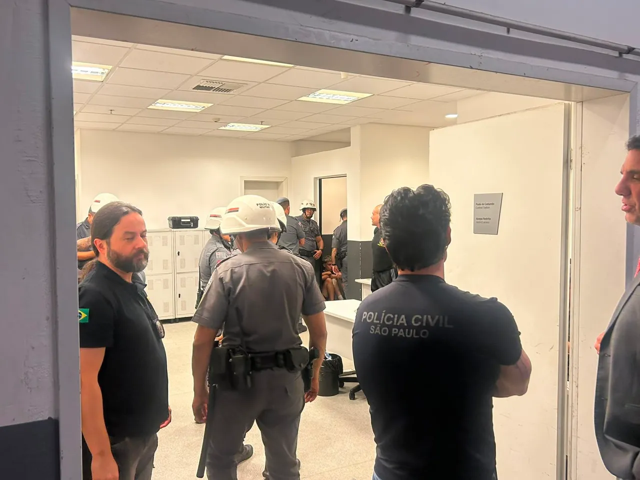 Polícia leva torcedores do Corinthians e Rosario ao Juizado após tumulto na Neo Química