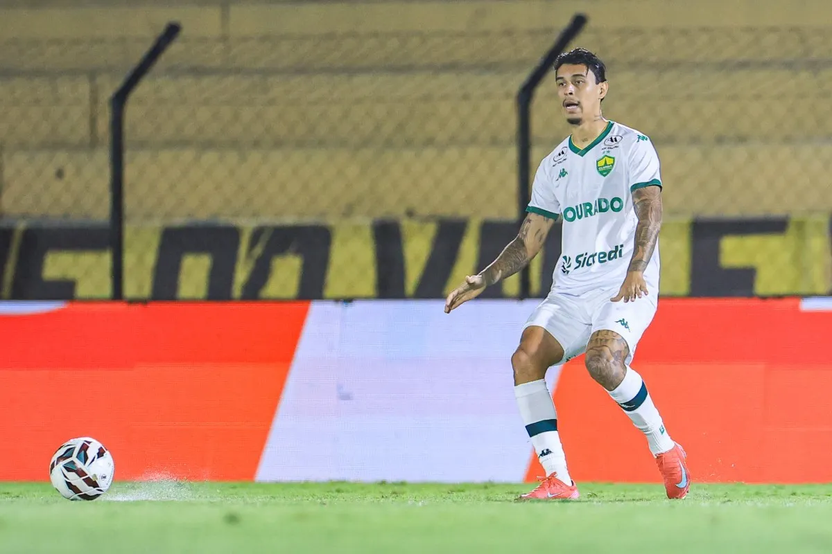Cuiabá empata, Vitor Mendes brilha e vacila: o que o 1‑1 revela