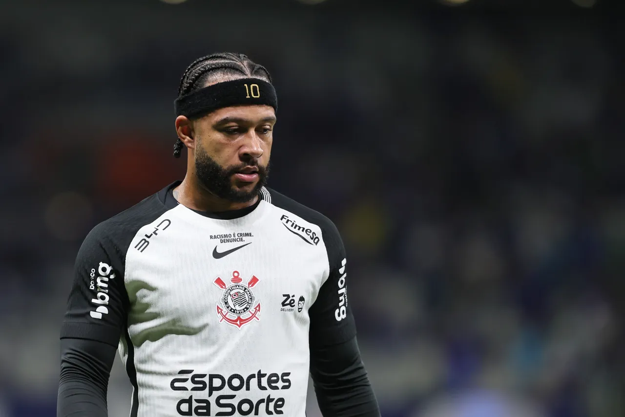 Corinthians negociava com Memphis