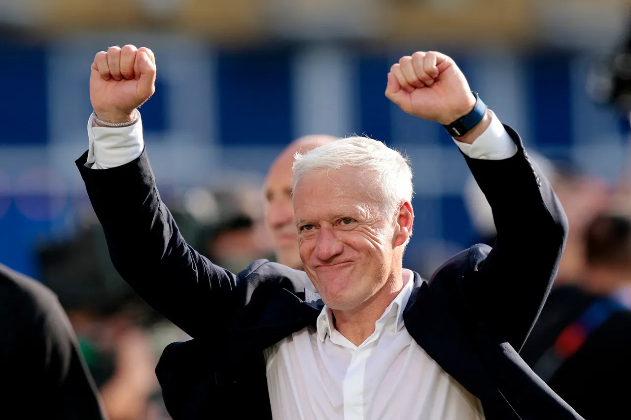 Deschamps iguala recorde histórico