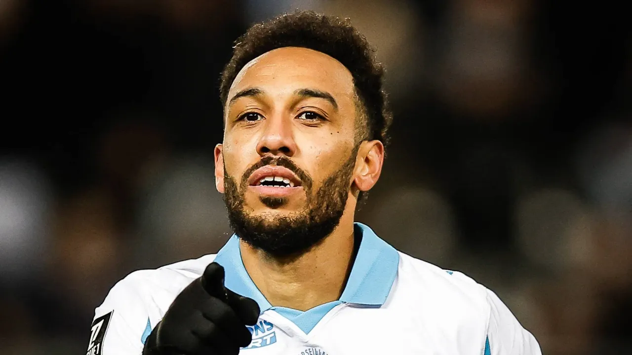 Aubameyang relembra passagem conturbada
