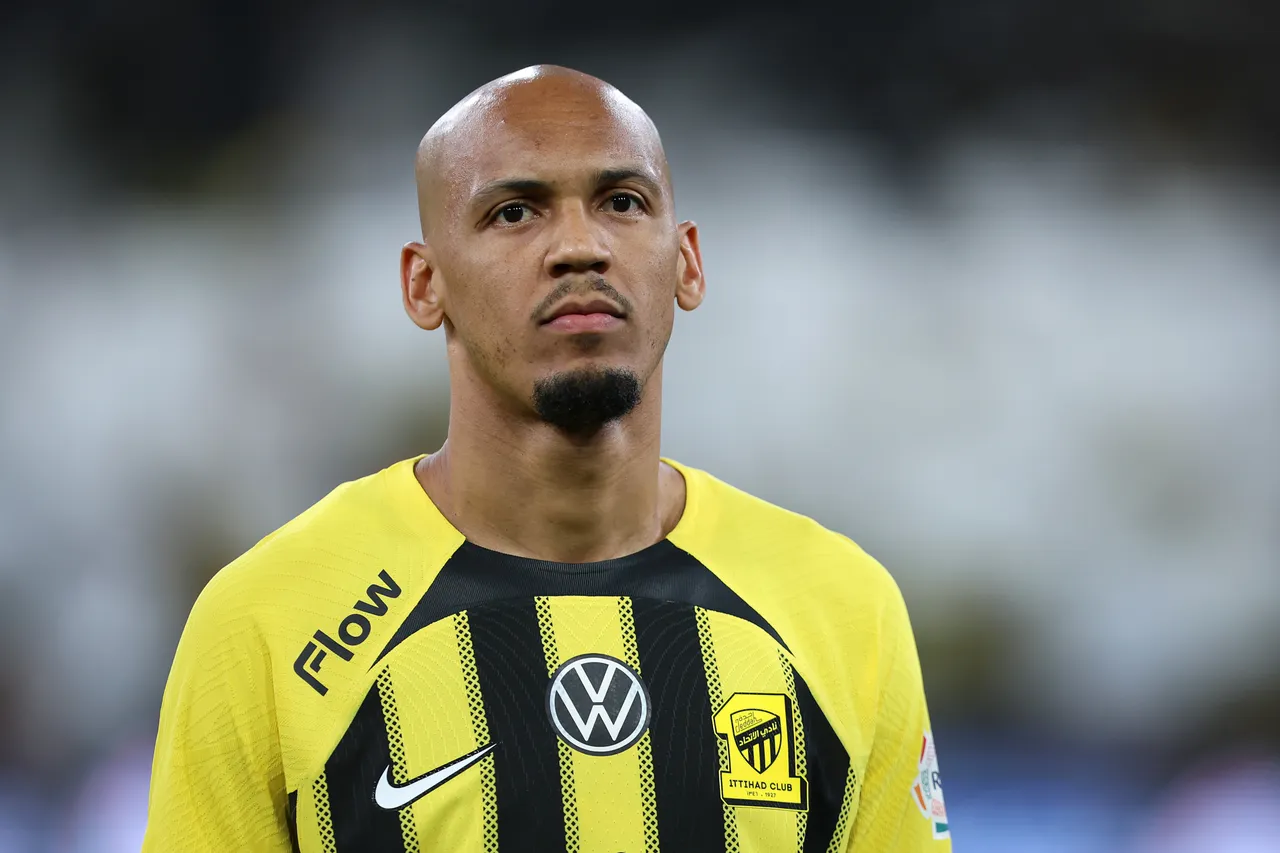 Trabzonspor avança na contratação de Fabinho após chegar a Salah